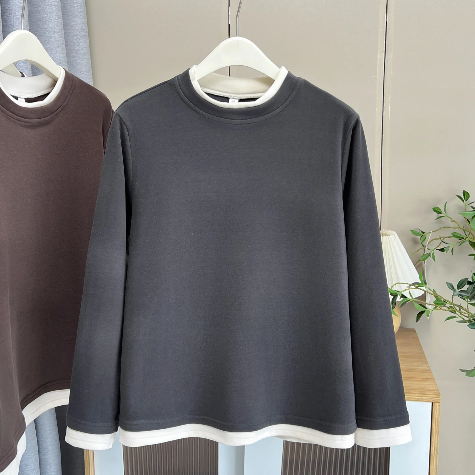 XXXXL Fashion Plus Size Women's T-Shirt Autumn And Winter Contrasting Color double-sided Fleece Warm Tops 803