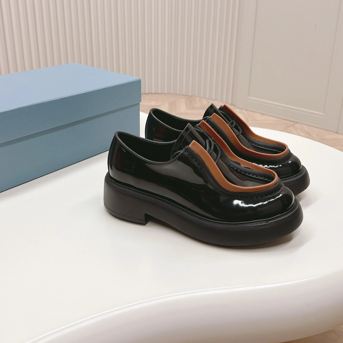 

Spring Autumn Women Casual Shoes Fashion Genuine Leather Loafers High Heels Flat Platform Wedges Retro Lace Up Casual Shoes 40