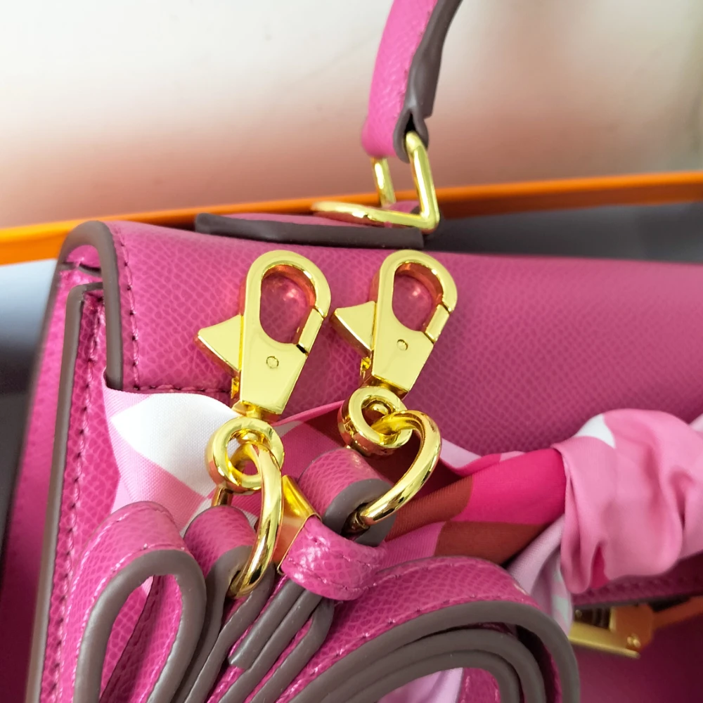 2024 New Handbags for Women Luxury Designer Classic Palm Pattern Female Shoulder Bags Cover Flap Small Crossbody Purses Lock