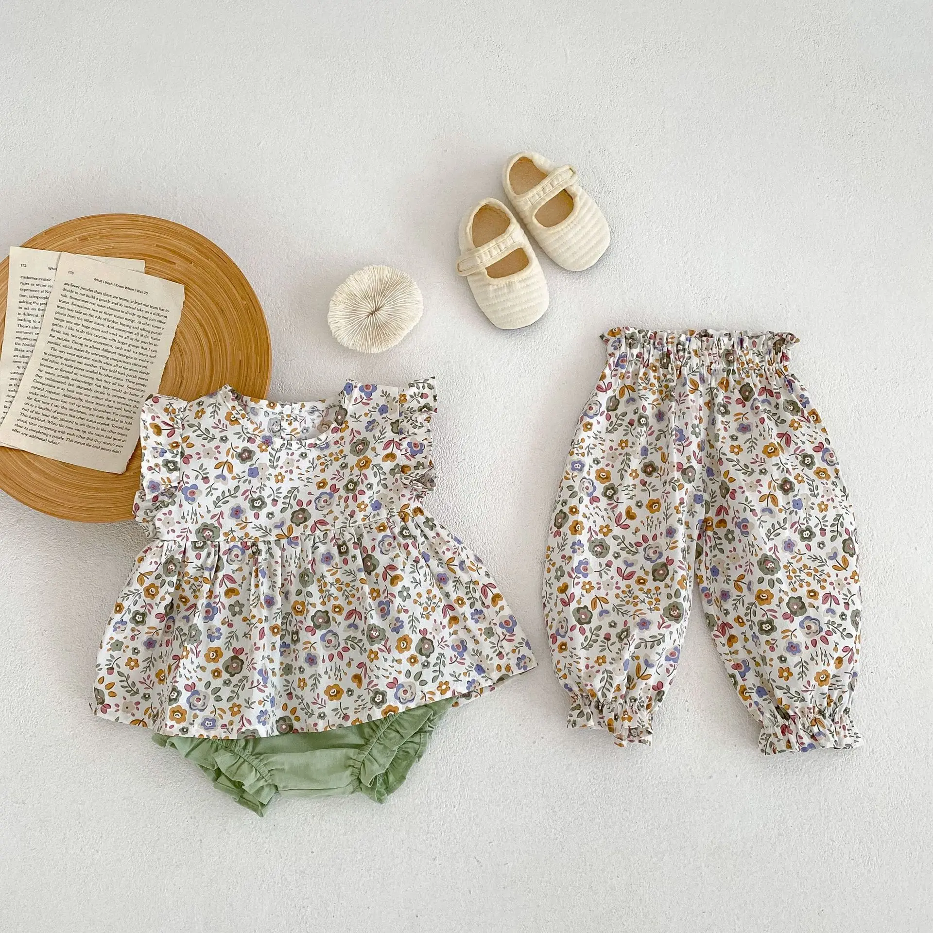 

2023 Summer Baby Clothing Sets Fashion Girls Flying Sleeve Floral Tops+Bread Shorts Or Floral Pants Toddler Outfit 2Pcs