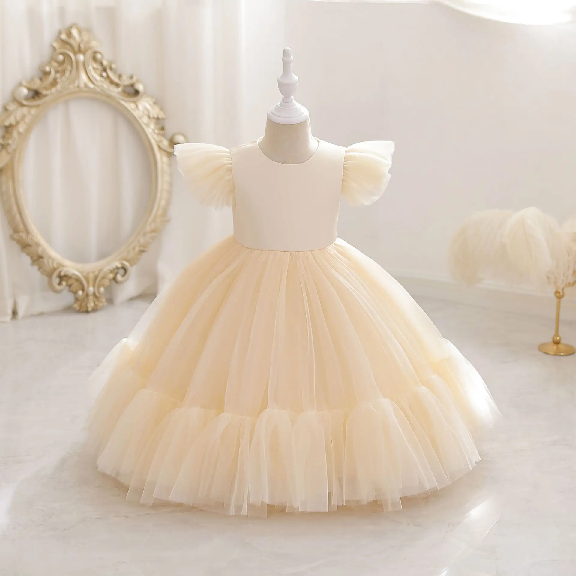 Elegant Girl Fluffy Dress Lace Tulle Princess Wedding Ceremony Costume Birthday Outfits White 1st Communion Gown Kids Gala Cloth