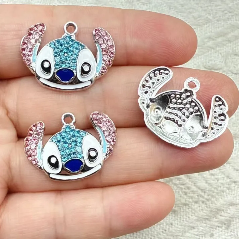 3PCS 리로 & 스티치 액세서리 소녀와 여성을위한 절묘한 매력적인 라인스톤 스티치 장식품 생일 파티 독특한 선물 장난감