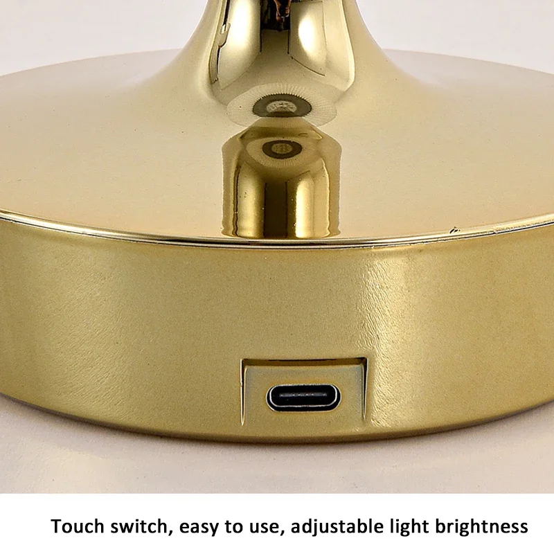 Рисунок 4 - Креативная декоративная настольная лампа с кристаллами