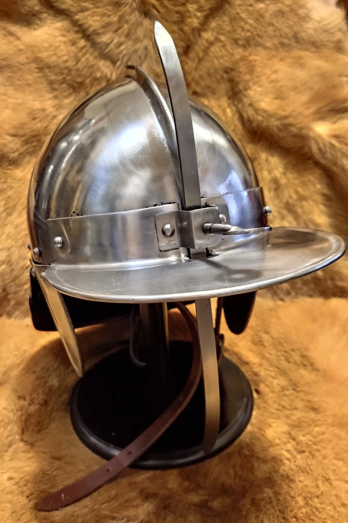 Light cavalry helmet Polish wing cavalry helmet hussar nose real wearable postage