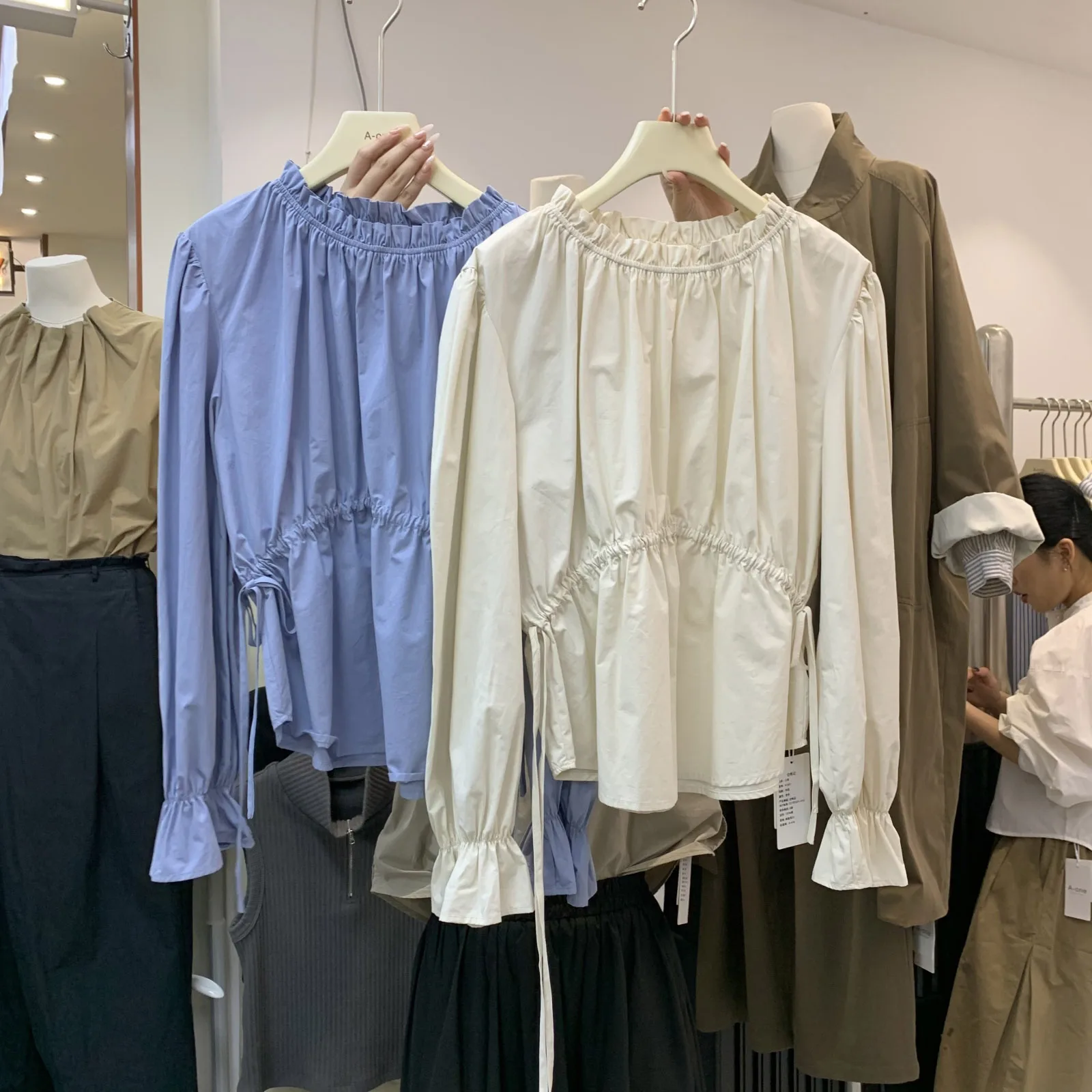 

VANOVICH Autumn 2023 New Sweet Edible Tree Fungus O-neck Flare Sleeve T-shirt Women's Drawstring Folds Waist Loose Pullover Tops