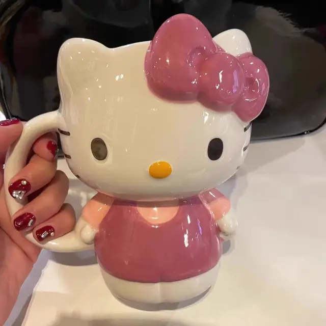 The Adorable 500ml Sanrio Hello Kitty Ceramics Mug: Perfect for Kawaii Morning Tea
