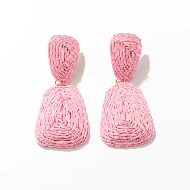 이번 여름 해변에서 멋진 귀걸이