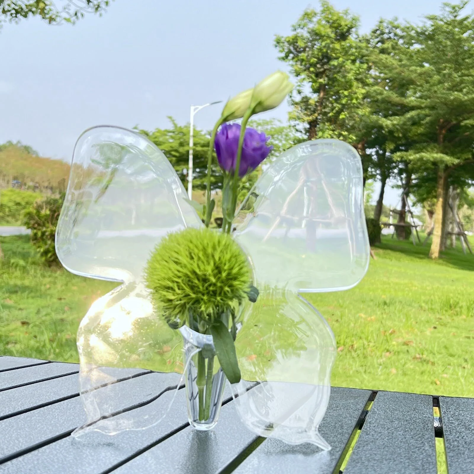 Clear Butterfly Vase Transparent Acrylic Flower Vase Shatter-Proof Desktop Flower Cuttings Holder for Home Dinning Table 4