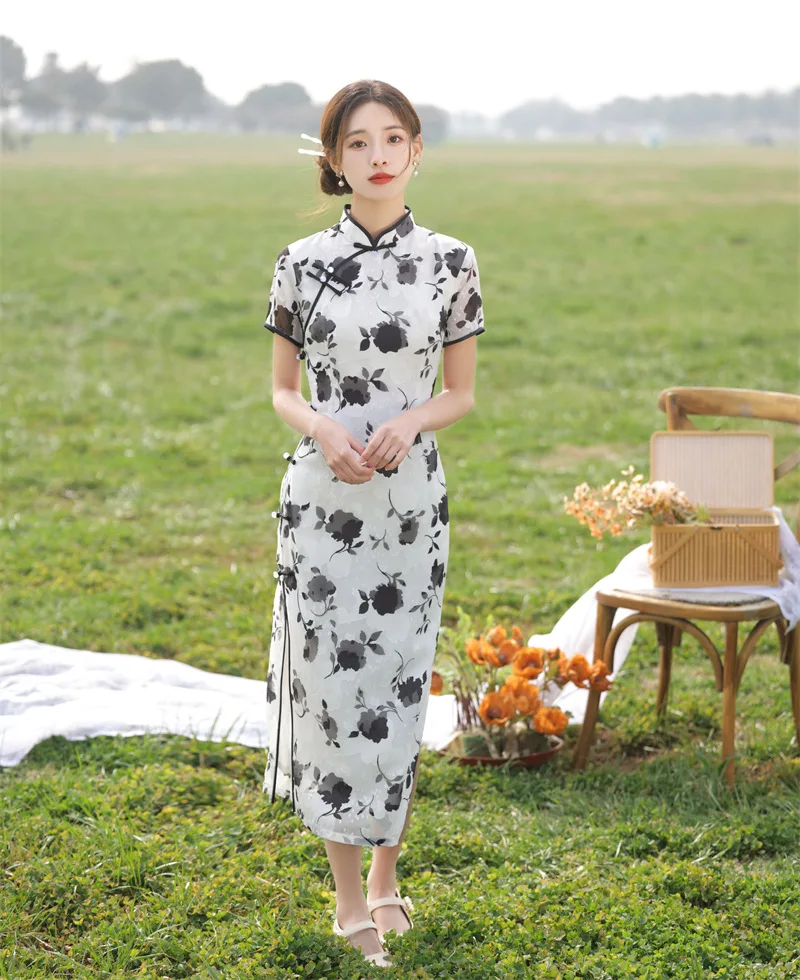 

Elegant Slim Mandarin Collar Short Sleeve Long Cheongsam Oriental Dress Chinese Women Daily Qipao