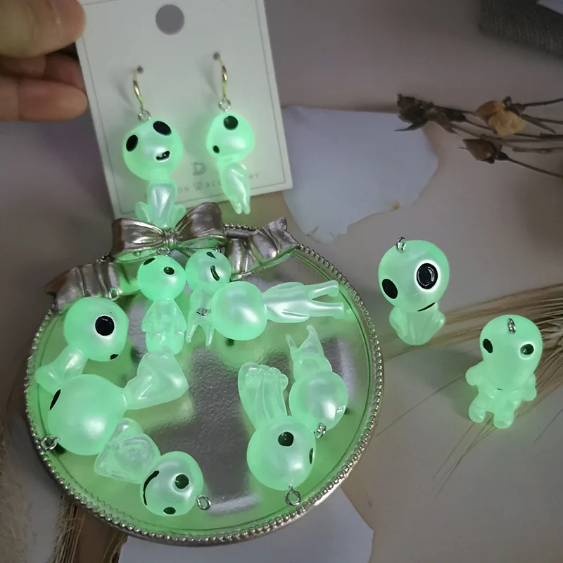 

10pcs Luminous Ghost Alien Charms Resin Cabochons Glitter Gummy Earring Keychain Necklace Pendant DIY Making Jewelry Accessories