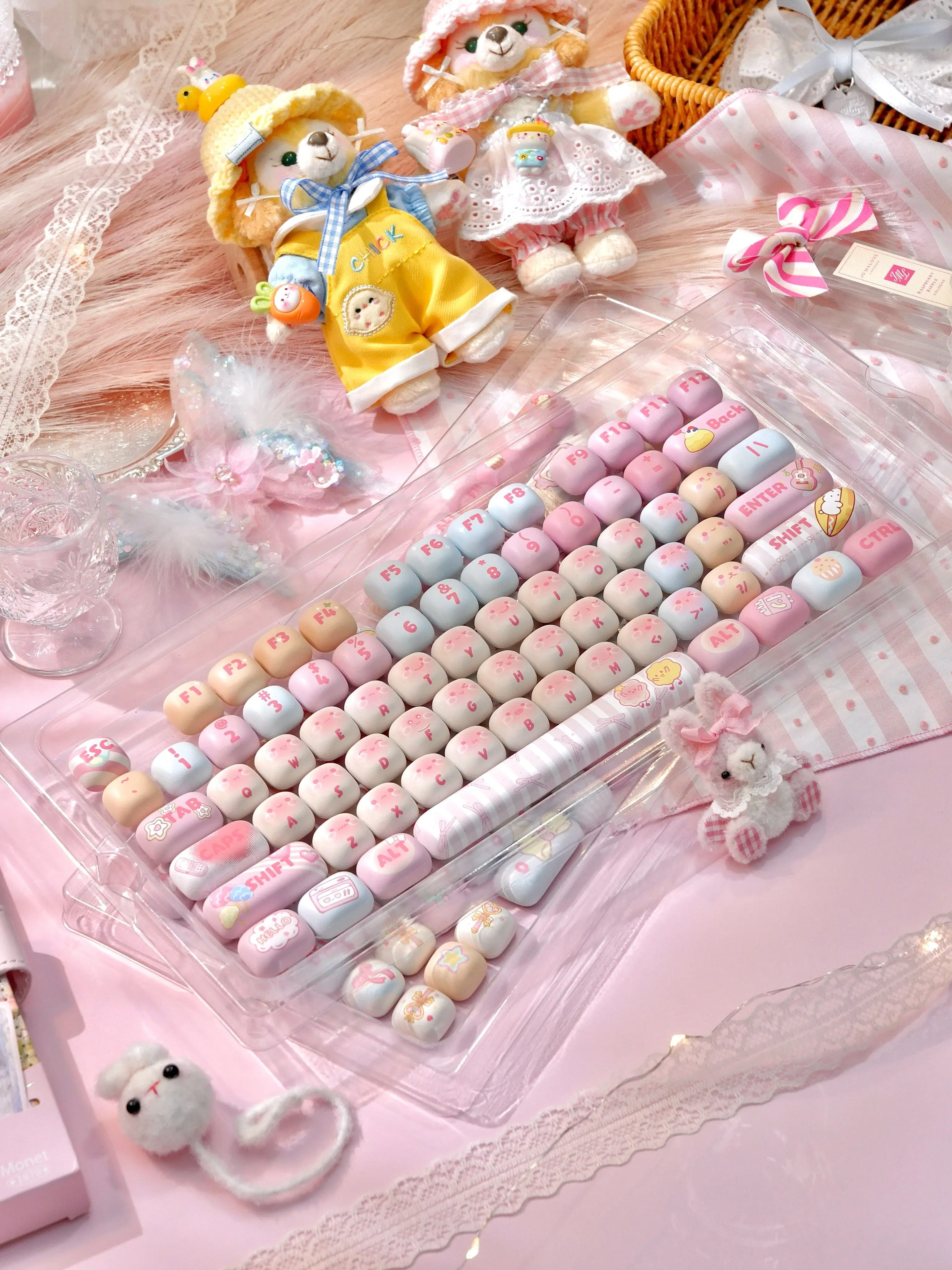MOG marshmallow PBT keycaps close up mechanical keyboard custom set