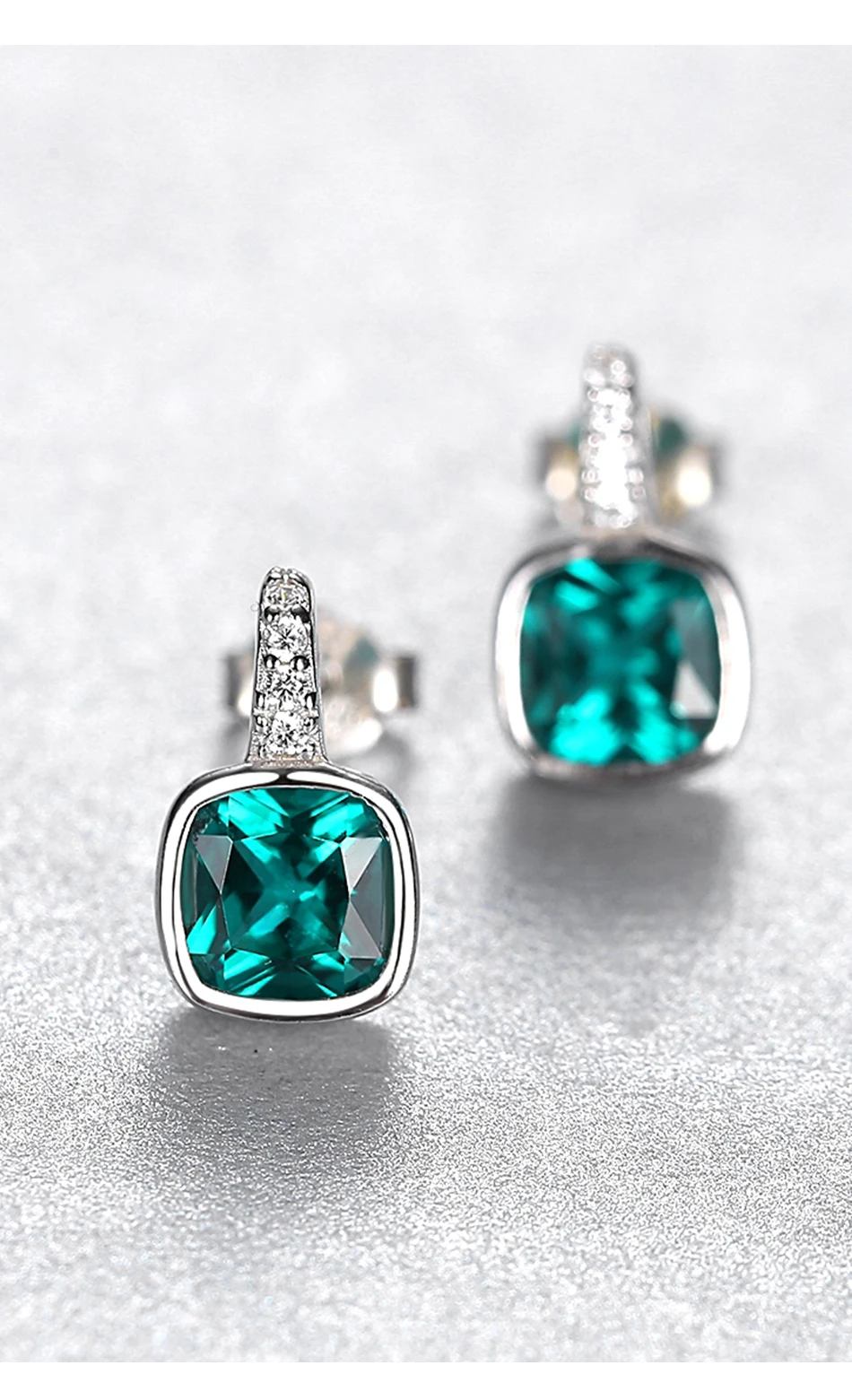 Orecchini per ragazze con pietre preziose quadrate verde smeraldo Accessori da donna in argento sterling per ragazze di Natale_voghion.com