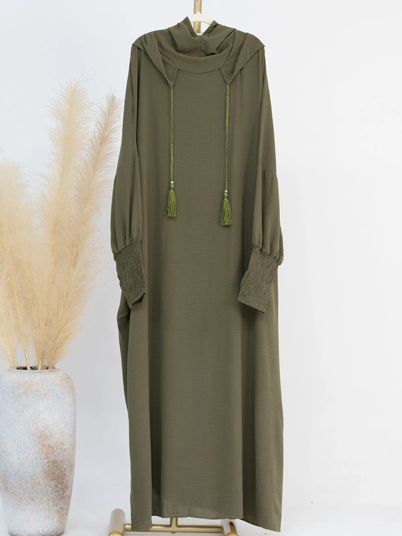 2025 Women Abaya Caftan Muslim Ramadan Prayer Clothing With Hooded Solid Casual Batwing Sleeve Arab Robe Eid Islamic Long Dress 25 2025 Women Abaya Caftan Muslim Ramadan Prayer Clothing With Hooded Solid Casual Batwing Sleeve Arab Robe Eid Islamic Long Dress - Image 5