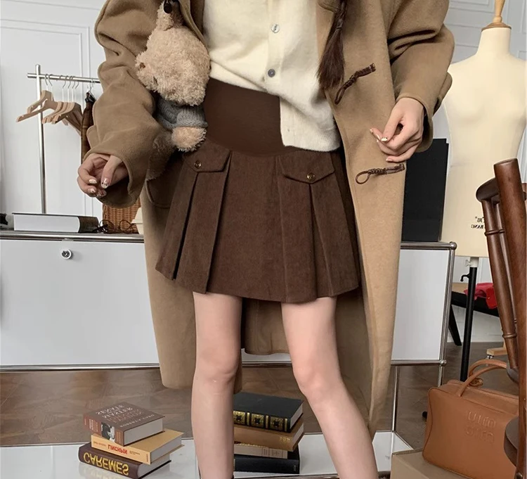 Autumn Winter Maternity Woolen Skirts with Golden Buttons High Waist Pregnant Woman Pleated Skirts Sexy Mini Skirt Black Brown