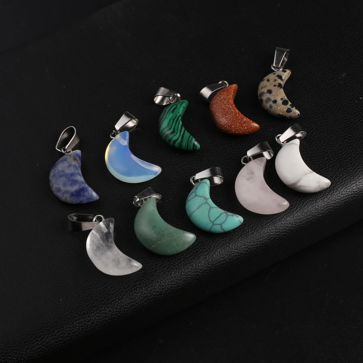 

Wholesale Natural Stone Pendant Moon Shape Crystal Agate Lazurite Jewelry Production Necklace Earrings Bracelet Accessories Gift