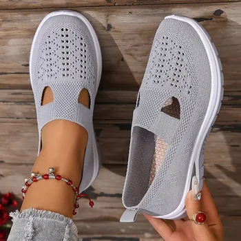 Women's shoes, casual sports shoes, solid color breathable sports soft-soled lightweight walking shoes, low-top knitted casual s 1