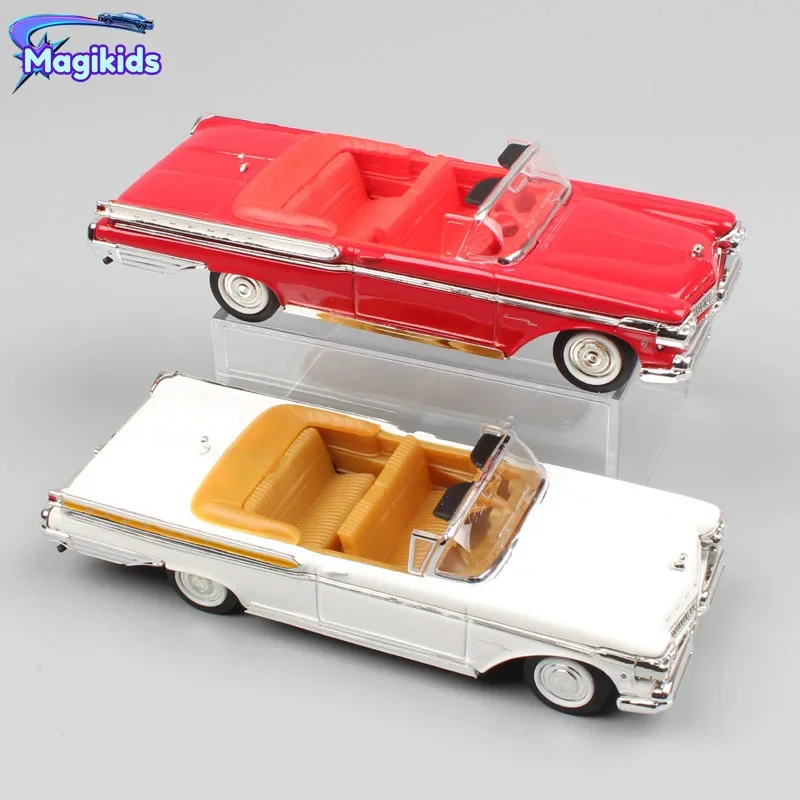 

Модель автомобиля из металлического сплава, 1:43, 1957