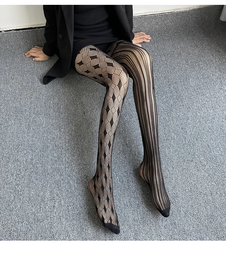 Description Picture 3 of itemWomen Sexy Fishnet Tights Lolita Lace Stockings Stars Rose Spider Skull Moon Butterfly Jacquard Pantyhose Socks Erotic Lingerie