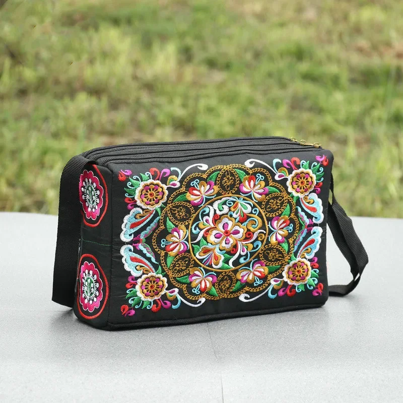 Women's Embroidered Flowers Crossbody Bag Ladies Luxury Large Capacity Handbags Purse Female Casual Travel Shoulder Bag 2023