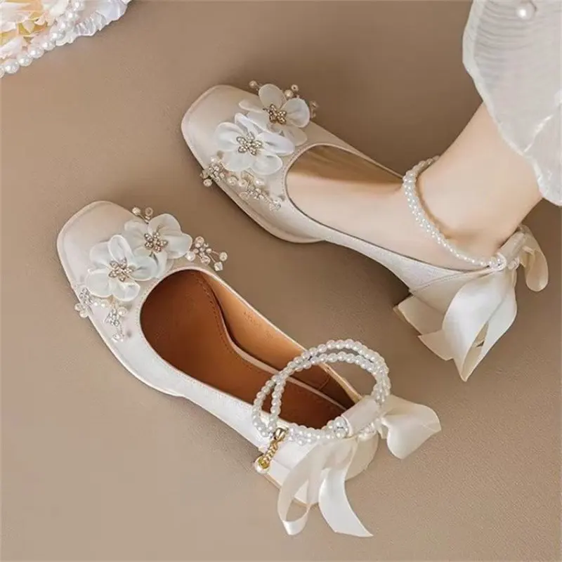 Elegant Flowers High Heels Pumps Women New Pearl Ankle Strap Wedding Shoes Woman String Bead Small Square Heel Bridal Sexy Shoes