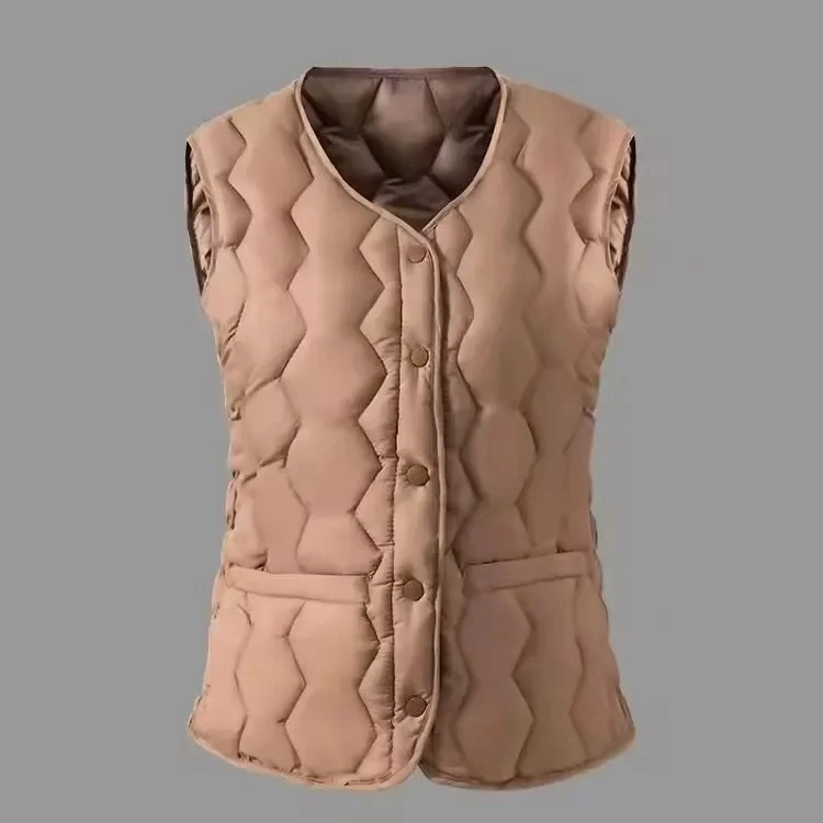 Dark brown [vertical corrugated vest]]