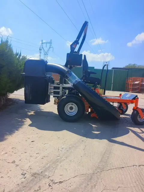 Riding Lawn Mower Lawn Tractor Ride-on Lawn Mower With Rear Grass Cutting Machine LM-38LI Lawn shredder 1