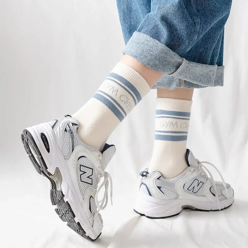 6 Pairs of Women Is Autumn and Winter Fleece Thickened Warm and Comfortable Fashion Cartoon Rabbit Purple Mid-tube Socks 6