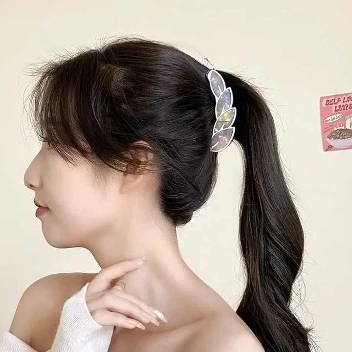 Korean Simple Banana Ponytail Hair Clips Flowers Ponytail Holder Back Head Banana Clip Twisted Banana Hair Clips Colourful Leaves Ponytail Clip Large Plum Blossom Female Grip Clips At The Back of The Head Hair Accessories