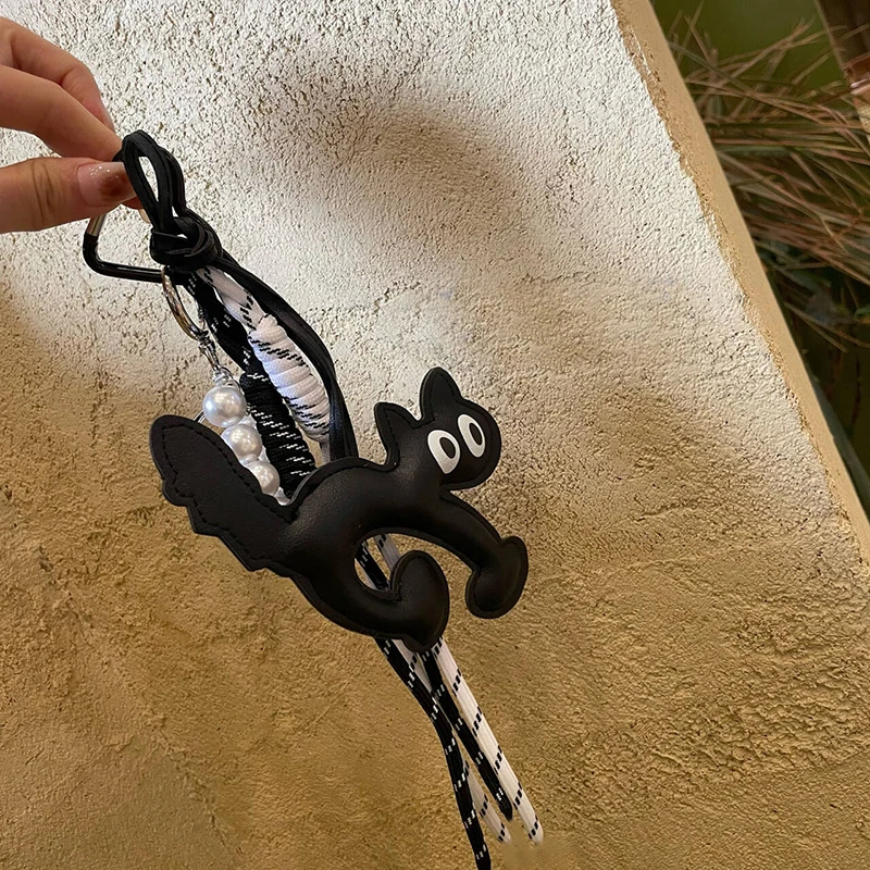 Classic Cute Leather Cat Shape Keychain Pendant Lovely Car Key Ring Bag Charm Phone Pendant Trinket Key Ring Accessories