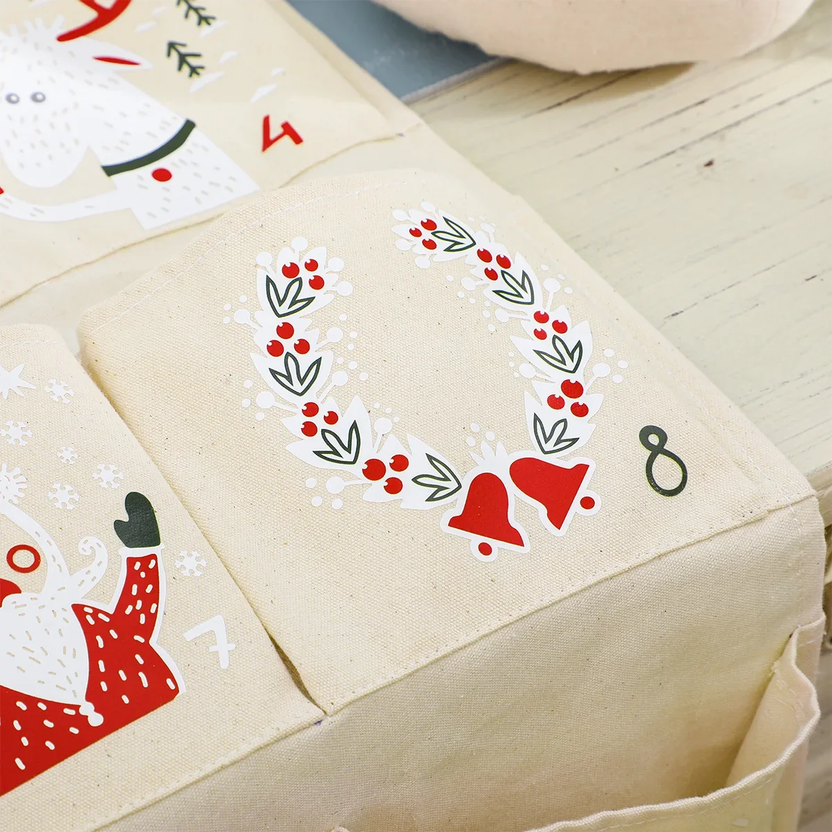 24 Pockets Christmas Ornaments Calendar New Design Hanging Tree Printed Canvas Advent Calendar for Kids Grifts Home Wall Calenda