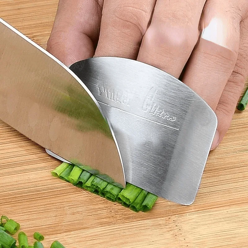 1pcs Stainless Steel Finger Guards Durable Kitchen Protectors for Cutting, Cooking Tool Accessories with Anti-Slip Grip