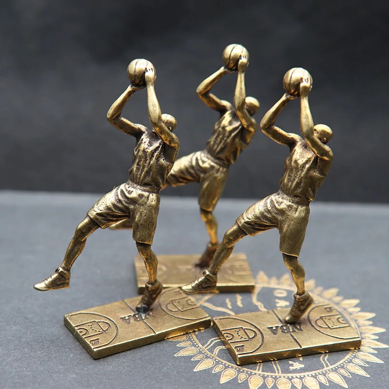 Retro Brass Basketball Superstar Figurines Hot Character Small Statue Desktop Ornament Home Decoration Crafts Fans Souvenir Gift