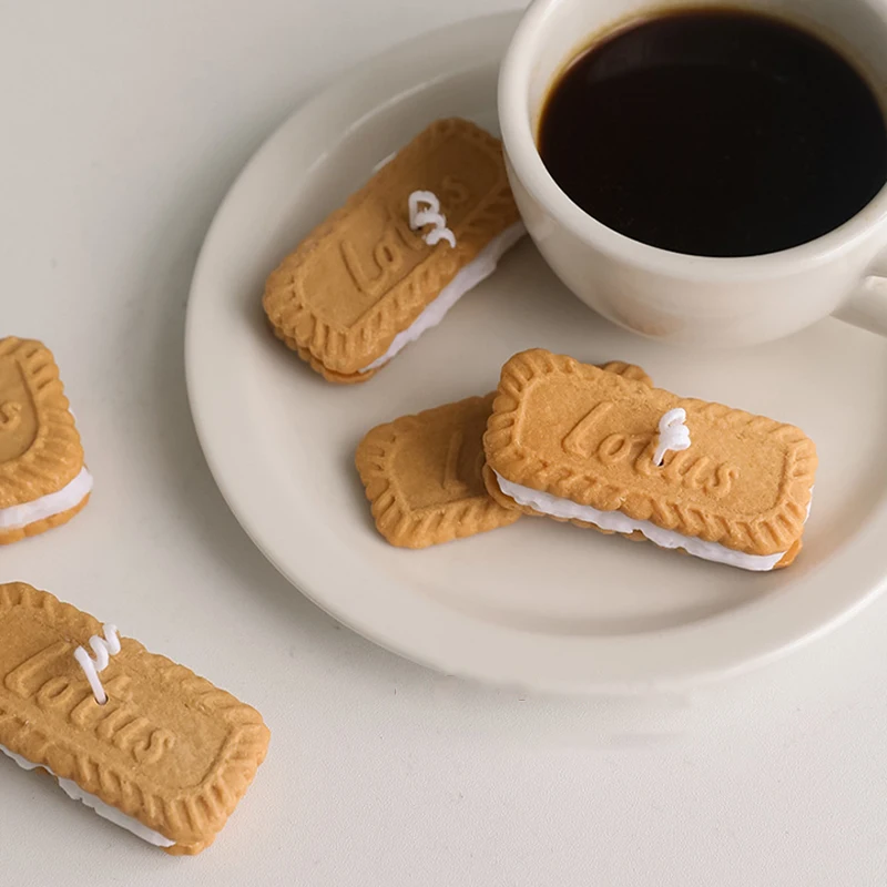 Cute Simulation Sandwich Biscuit Scented Candles Soy Wax Candles Creative Home Decorations Aromatherapy Fragrance Souvenir Gifts