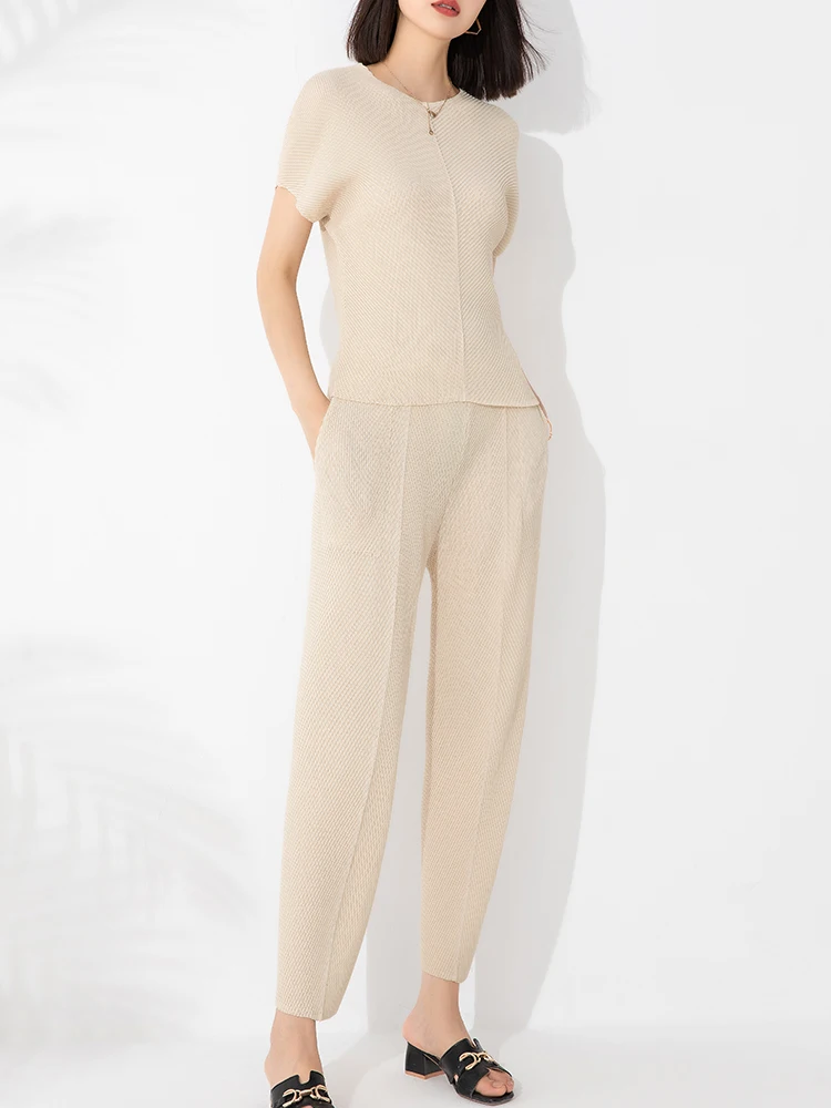 Miyake Pleated Fish Scale Folded Two Piece Set Women 2023 Autumn New Suit Casual Simple V-neck Tops Straight Pencil Pants