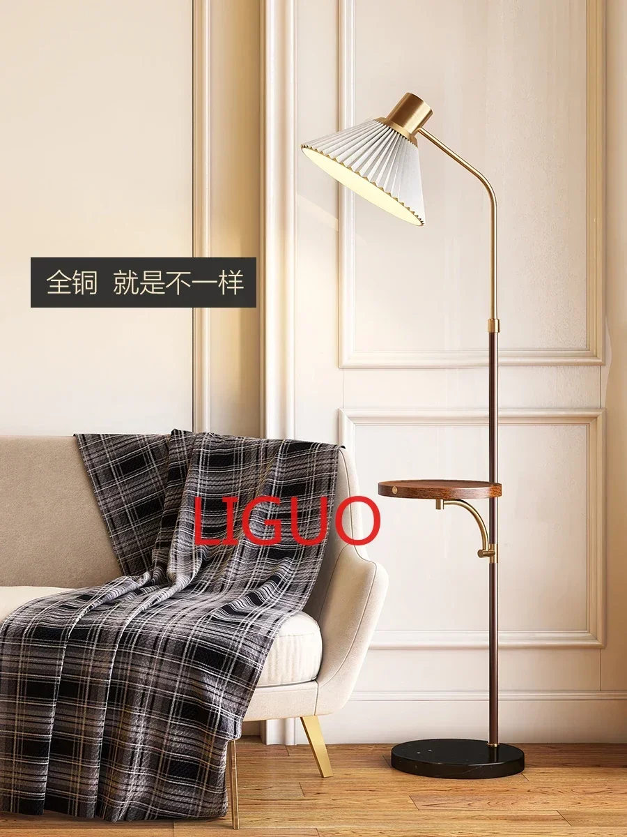 

Скандинавский простой медный напольный светильник в американском стиле для гостиной спальни Кабинета стойка для хранения с вертикальным журнальным столиком