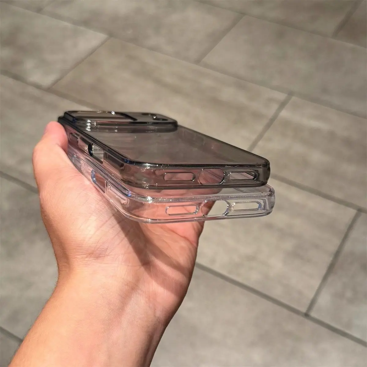 Luxurious Glitter Clear Glossy Phone Case with Slim Hard Plastic Design
