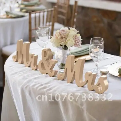 

Letter Wooden Mr Mrs Celebration Wedding for Decoration Mr and Mrs Signs Wedding Dinner Table Decorations Backdrop Photo Props