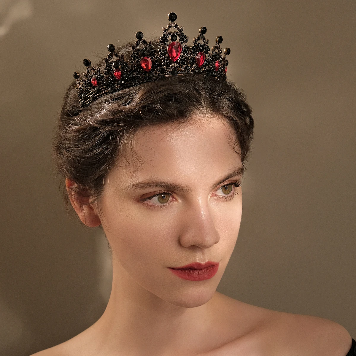 Mode Schwarz Kristall Haar Krone für Frauen Haar Zubehör Prom Gold Farbe Tiaras und Kronen Braut Haar Schmuck Geschenke