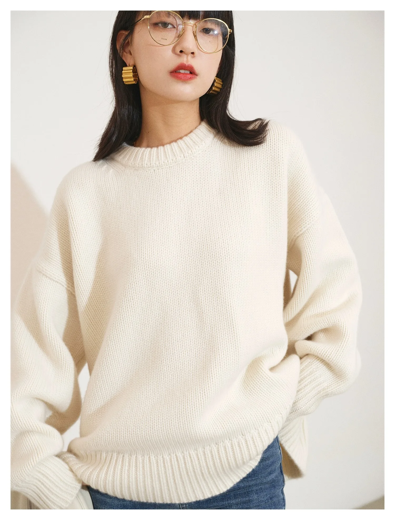 2023 유럽 라운드 넥 100% 캐시미어 스웨터 여성의 두꺼운 게으른 바람 실루엣 스웨터 여성의 느슨한 니트 기본 셔츠