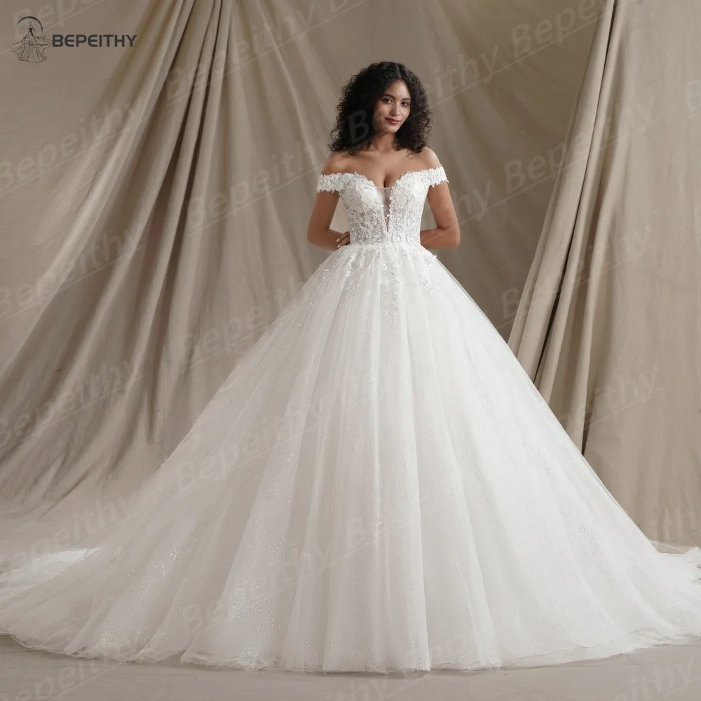 BEPEITHY Customized Ivory Off Shoulder Lace Wedding Dresses For Women Deep Neckline Boho Bride Modern Bridal Ball Gown 5