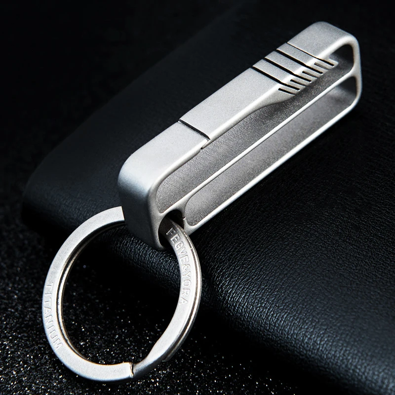 Luxury Titanium Men Belt Car Key Chain Upscale Ultra Lightweight EDC Waist Hanging Key Ring Holder Keychain Buckle Best Gift