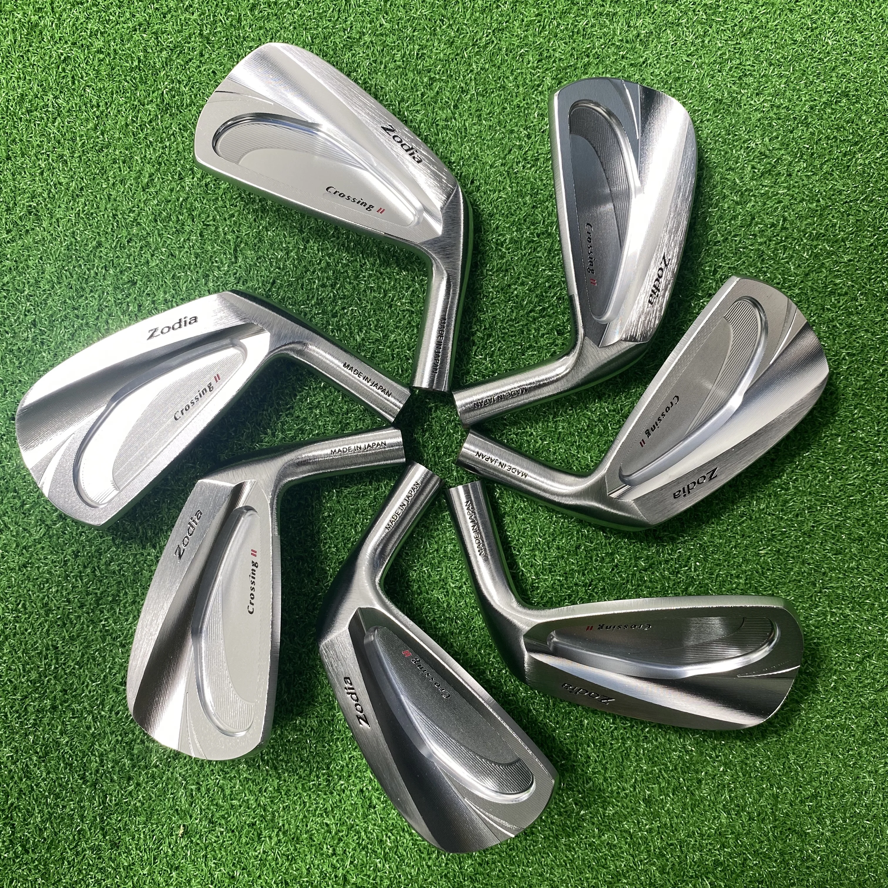 New Golf clubs ZODIA2 Golf Iron set 7 4-p heads
