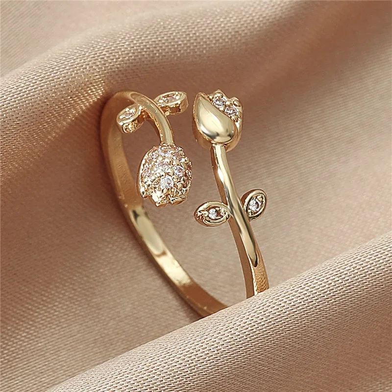 Light Luxury Gold Color Tulip Flower Metal Rings Women Girls Vintage Crystal Open Rings Punk Geometry Party Jewelry