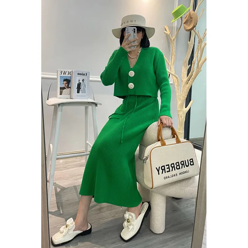 

Модный повседневный вязаный женский свитер, костюм с длинным рукавом и V-образным вырезом, кардиган на шнуровке, юбка с завышенной талией, женские костюмы, зимний женский комплект