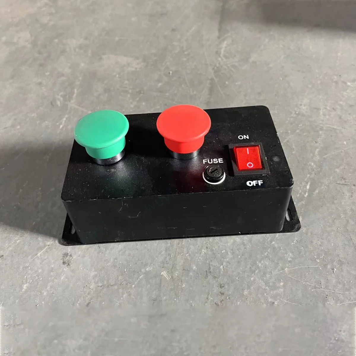 

Co2 Jet Column Machine Switch Controller Electric Control Hand Shooter Confetti Fog Blizzard Color Paper Console for Stage DJ