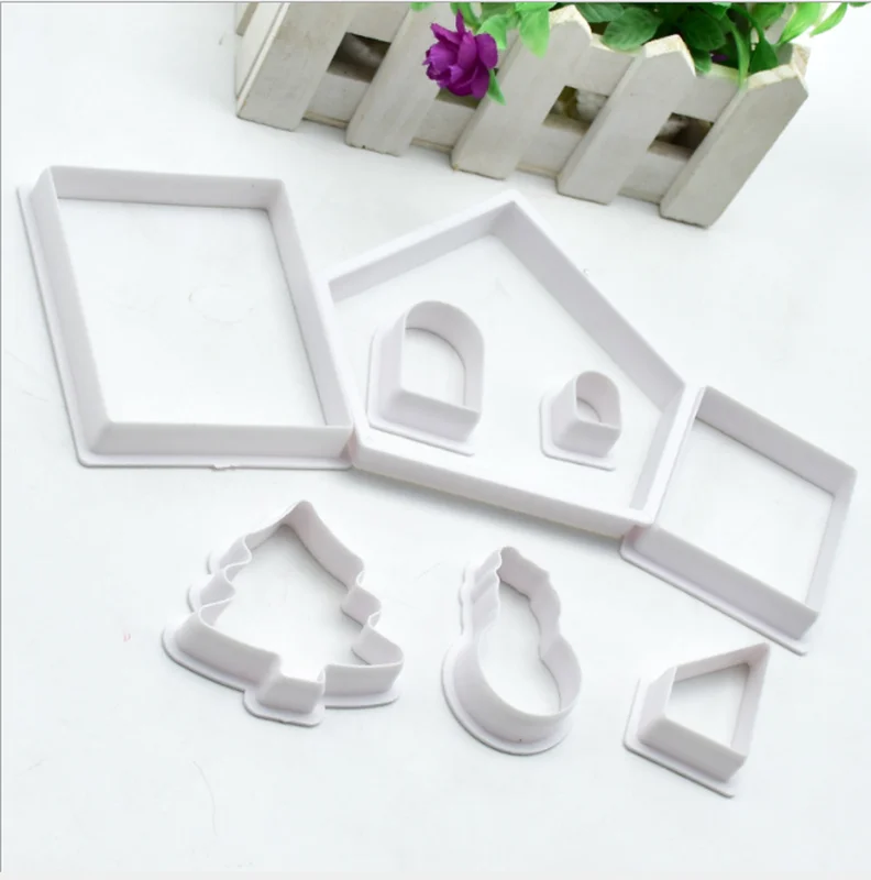 8Pcs Plastic Cookie Cutter Set 3D Christmas Gingerbread House Mould DIY Biscuit Mold Pastry Cake Stamp Baking Tools