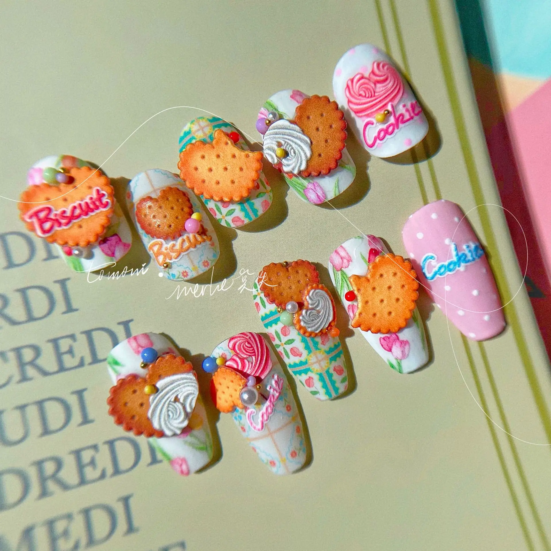 Nail Art 3d Decal Adhesive Stickers High Quality Heart Shaped Cookie