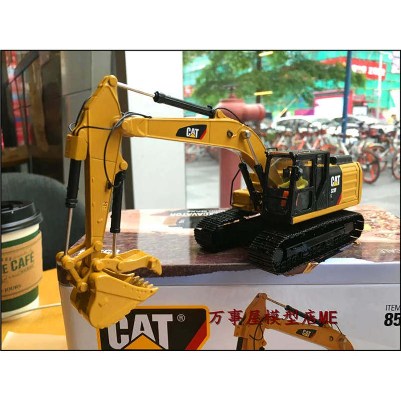 

DM Diecast Alloy 1:50 Scale CAT 323F L Engineering Hydraulic Excavator Model Adult Toy Collection Static Display Gift Souvenir