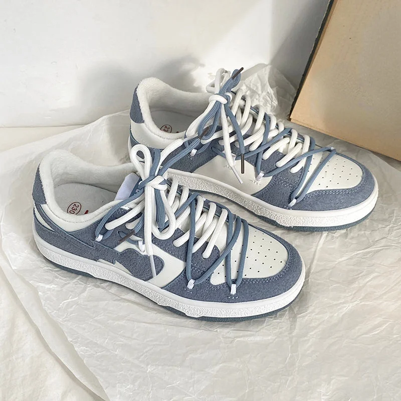 Luxury Sneakers Heart Fashion Women Casuals Basketball Style Sneakers 2022 New Couple Trend Lace-Up