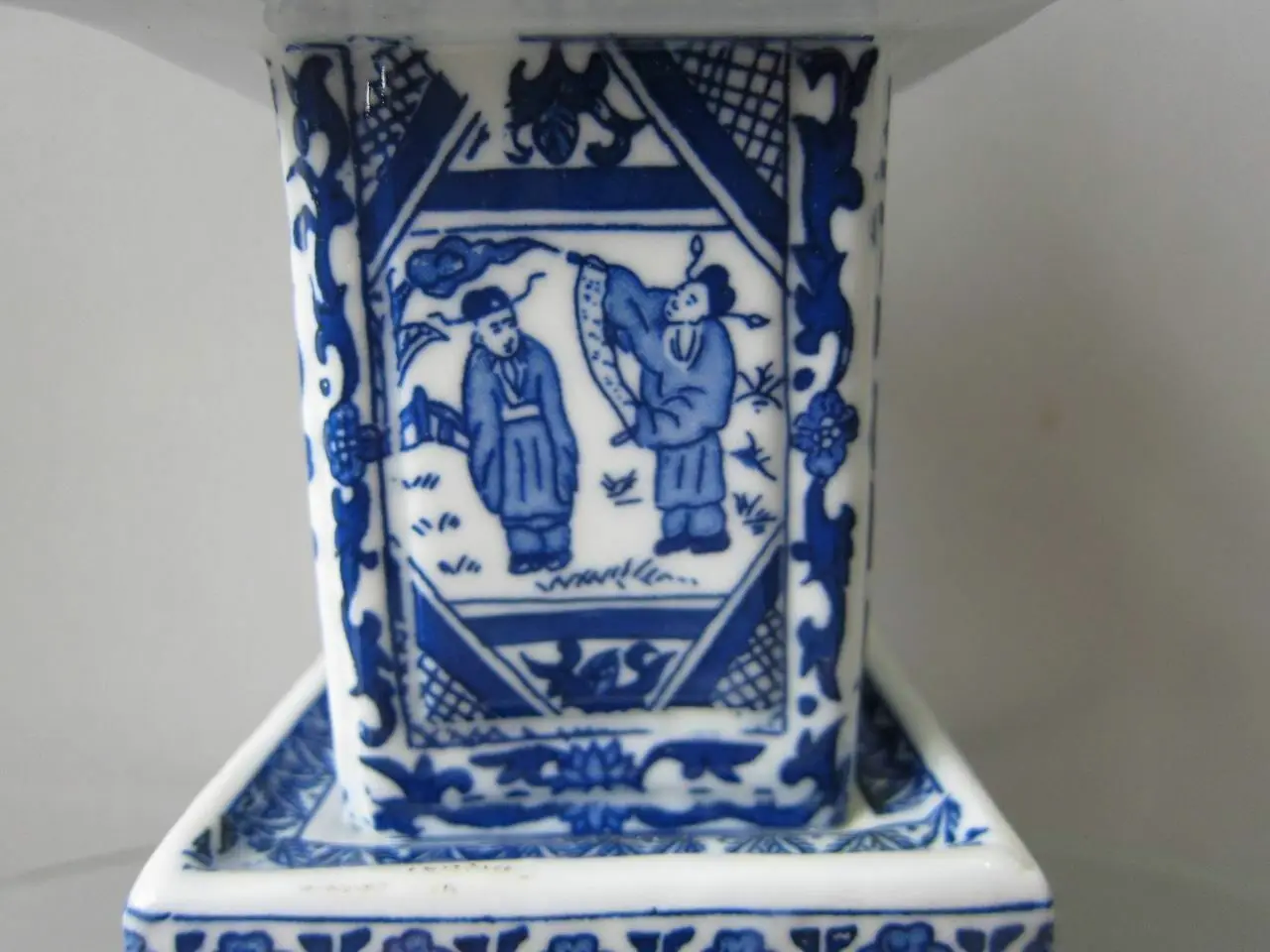 Old Collecting Antique Chinese Blue and White Porcelain Layered Tower Vases 5